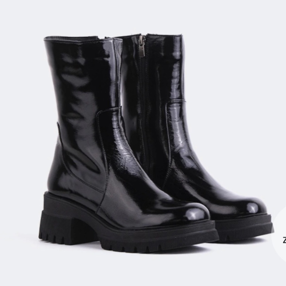 L’Intervalle Chunky Heel Ankle Boots